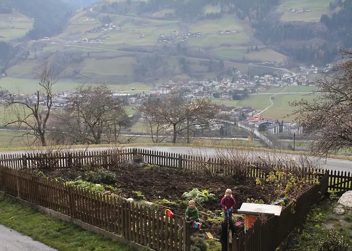 Bauernhof Grussberggut Gratis Therme & Sommerbergbahn Çiftlik konaklama